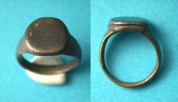 Ring, Medieval, Ladies, with Unadorned Bezel